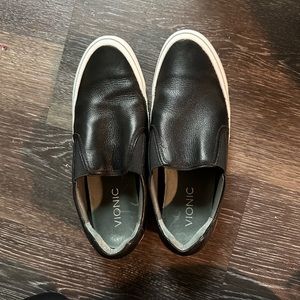 Vionic Orthaheel Delight April Leather Slip On Black Comfort Sneaker Size 8